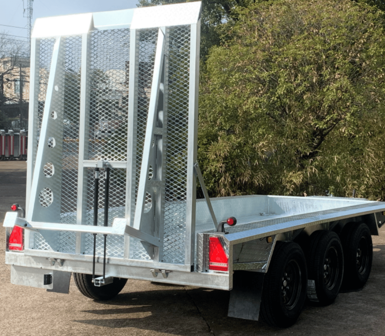 Baumaschinentransporter Temared Builder 3